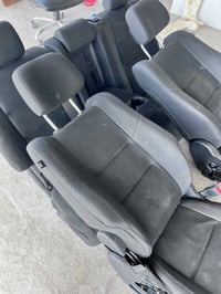 كشنات مخمل • جيب • اسود