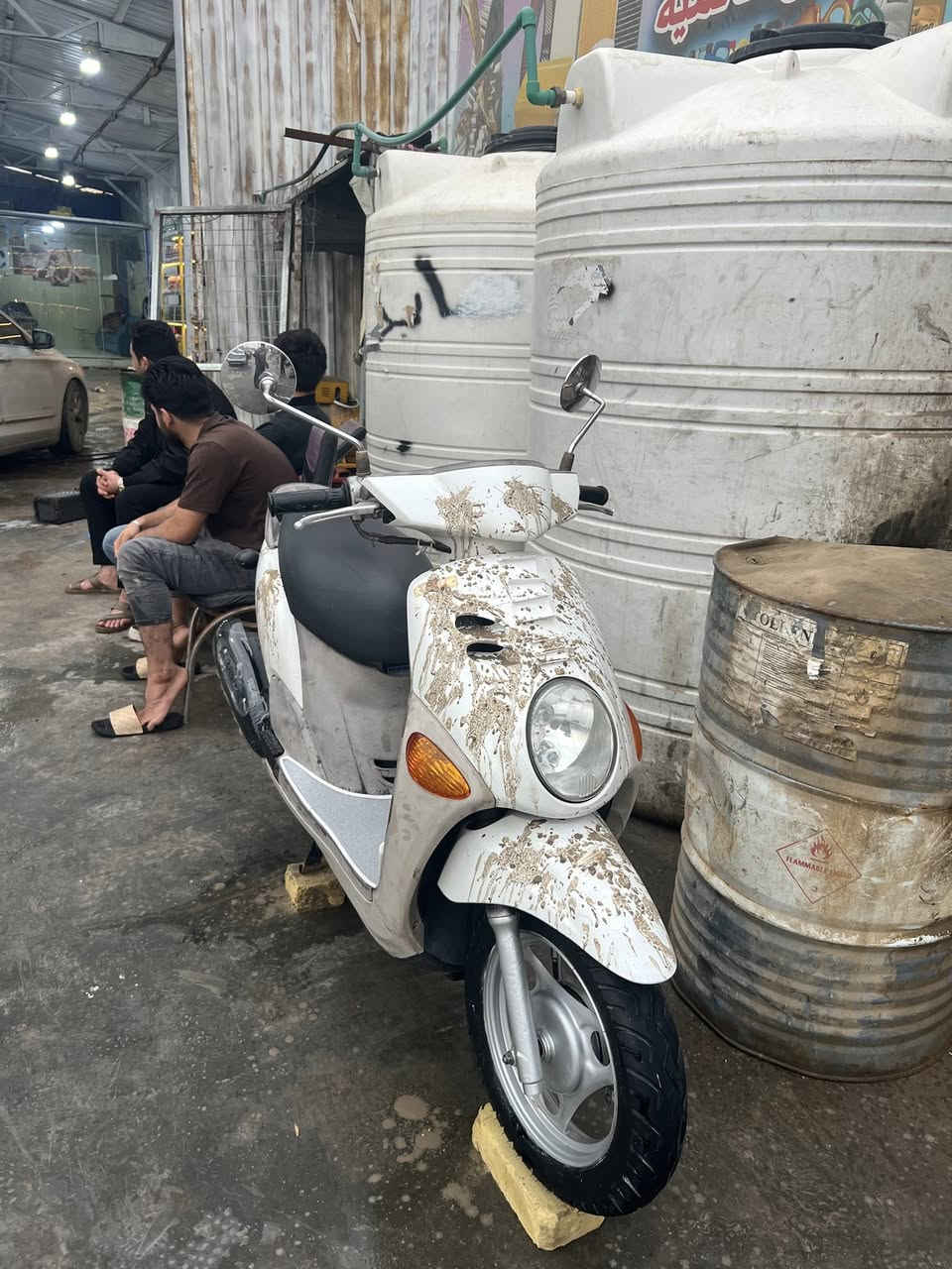 السلام عليكم لبيع ناصريه مركز 1200 قفل  ***********
