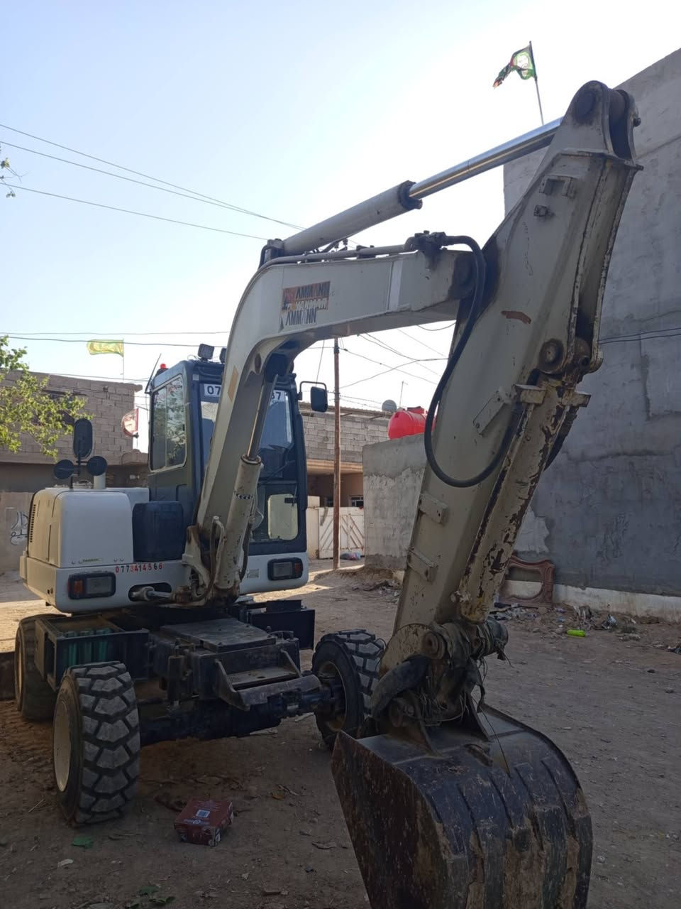 السلام عليكم
• حفارة تاير حجم 55 
• موديل 2001
• دايو ينمار
• محرك ينمار بم ونوزل
• مضخة هايدروليك ياباني
• اكسلات + كير مكفول
 نظام تبريد بلادي • 
• كهربائيات فول
• رقم سليمانية
• نهاية السنوية 2028 
• ميزاتهة/ كسر جب + نظام جگ همر 
🔴المكان: واسط العزيزية
للأستفسار *********** / ***********
