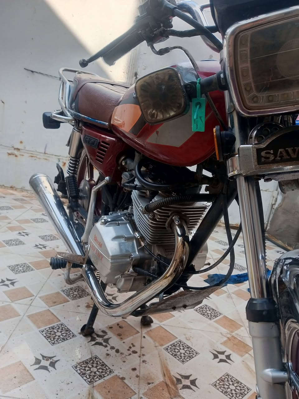 سيفان 21 للبيع اوراق اسعر 500 اوبيها مجال حك الجيه الدراجه فول تجي تشغل وتروح المكان حله باب الحسين مع الرقم***********
