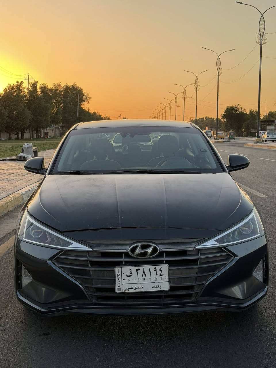 السلام عليكم النترا 2020 امريكي رقم بغداد انگليزي تحويل مباشر السعر ( 112 $) مكانها بغداد زيونه *********** 
سياره جديده بدون نقص تبريد ثلج صدر وتخم تاير جديد 
محرك 2000 دوش مكفول هوه والكير سياره بيها ٣ قطع صبغ بدون دواخل بدون تبديل وصور الحادث بلمنشور السياره ليبل واحد الشراي يتصل
