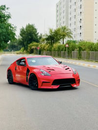 شباب قطعه مميزه نيسان z370   موديل 2015  كير عادي   ماشيه ٢٩الف   إضاف...