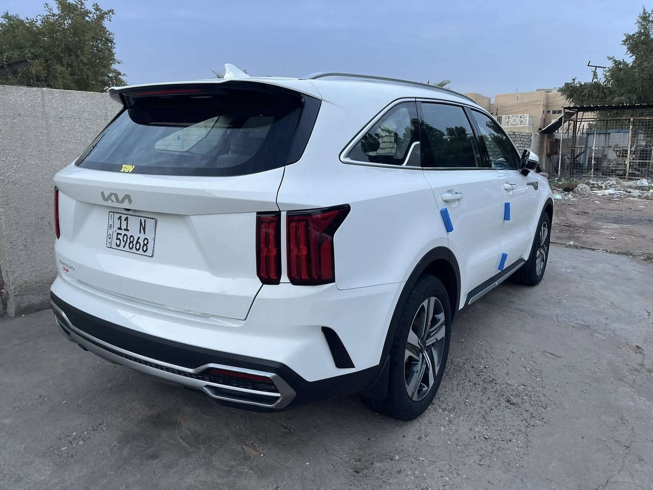 السلام عليكم لبيع سورنتو ضمان المجموعه الدوليه 2023
سياره فول موصفات عد اربع كامرات 
كير موس 
كشنات كهرباء 
بانوراما 
بردات خلفيه 
صندوق كهرباء 
ترحيب 
بصمه 
سيد بريك بصمه 
مكينه 6 سلندر 
بعد بيه موصفات 
ماشيه 23 كيلو 
تيرات شركه بعدهي بيه 
سياره بعدهي بحاله وكاله 
رقم بغداد باسمي رقم جديد هزه جديده 
بيه جم ملاحضه بسيطه رصعات فقط 
باقي كفاله عامه من الصبغ والتبديل 
  مكان سياره بغداد 
الاستفسار *********** 
نتصل اني بخدمتك وساب موجود
