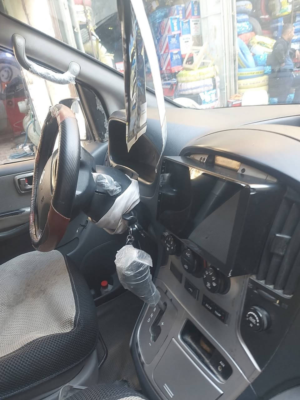 سلام عليكم وين يدور نضيف وين جناي  استاركسات موديل ٩ ثنينهن مسكرات  كير  عادي وكير اوتماتيك  سيارات جاهزات سنوياتهن جدد  سعر ب١٤٠  وحده  مكانهن سماوه  ***********
