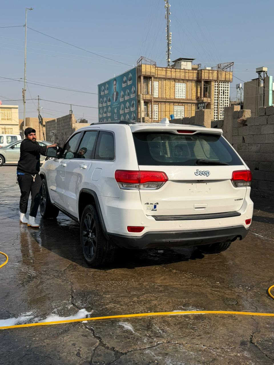 سلام عليكم جيب لاريدو 2014خليجي بدون حادث بيهة صبغ اثر شخوط بصفاح ثنينهن الدوس سيارة فتحة وتحكم وحساسات وشاشة جبيرة وكير ثمانية نمر مكينة ستة تخم تاير جديد تفئة تبريد سيارة جاهزة ***********
