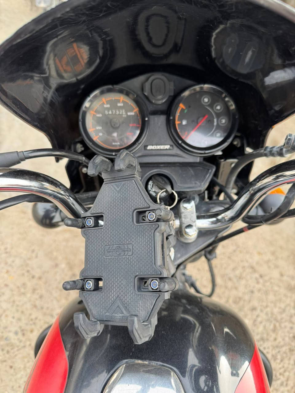 السلام عليكم بوكسر موديل 23 
نضافه احله من الصور دراجه نضافه فول مرقمه رقم انكليزي السعر مليونين و تلثميه  وبيهه مجال شي قليل تحويل ثاني يوم العنوان بغداد الغزاليه للاستفسار على الرقم،، 

*********** واتساب
