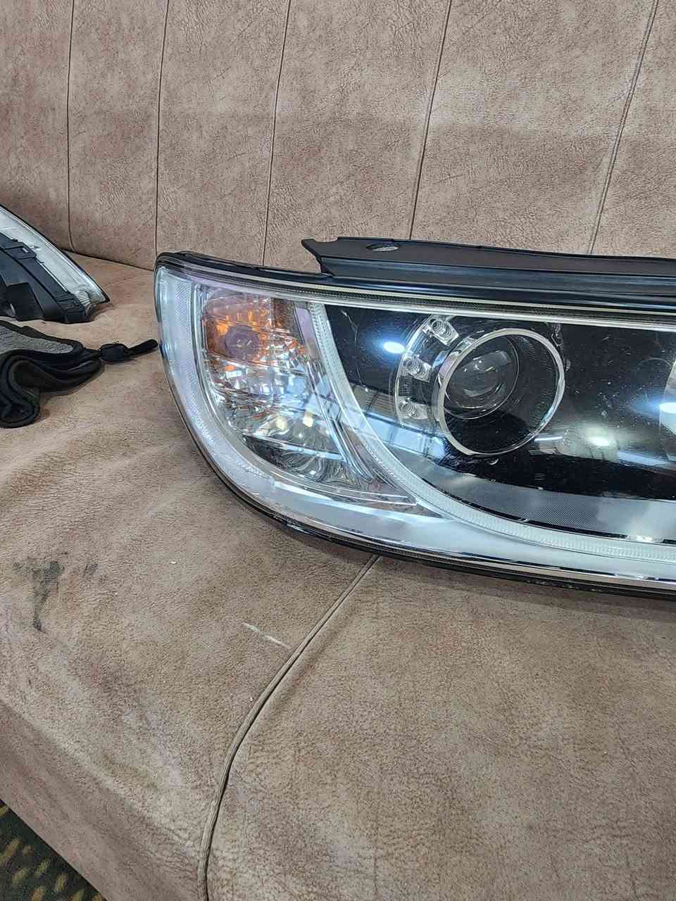 خلي سيارتك مميزه
السلام عليكم جماعة الازيرا الى اادللكم والله ون الجناي خل يجي 
لايتات ازيرا رياضي عدسه لد نهاري زينون بلادي شركه داخل اسود 
ينشدن من موديل 2007 لحد موديل 2010 
بس والله العضيم مخيفات كلش 
سعرهن بلاش كل هاذا الجمال ( 250 ) الف فقط 
متوفر توصيل جميع محافضات العراق مجانا 
الاستفسار اكثر الاتصال على *********** متواجد على نت
