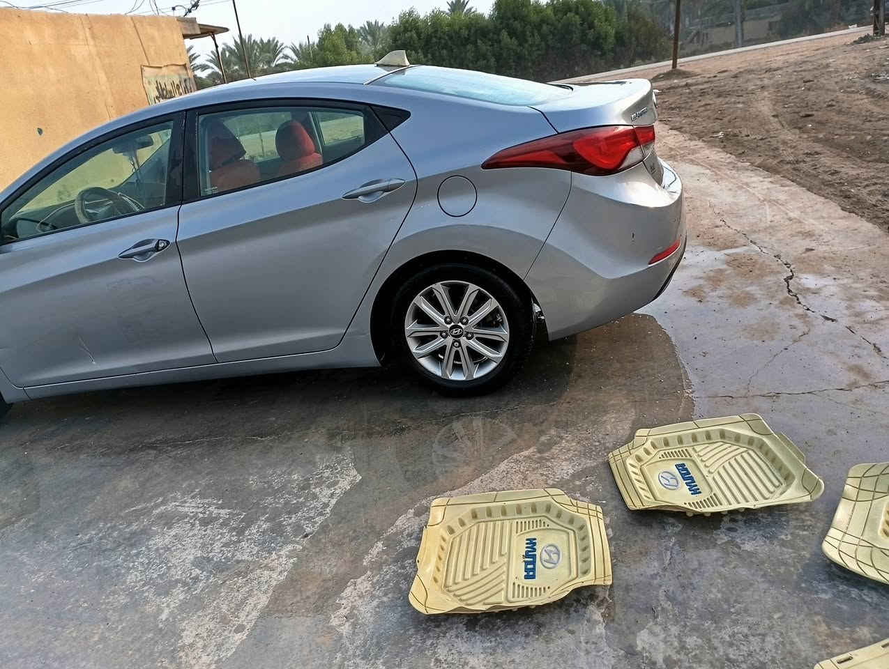 السلام عليكم للبيع
النترا موديل 2016 وارد امريكي كفاله ليبل واحد
مكينه كير جدد حداديه بوضع جيد 
رقم بابل بسمي تحويل مباشر. 

مكاني الحله الورديه خارج. 
السعر 118
***********
