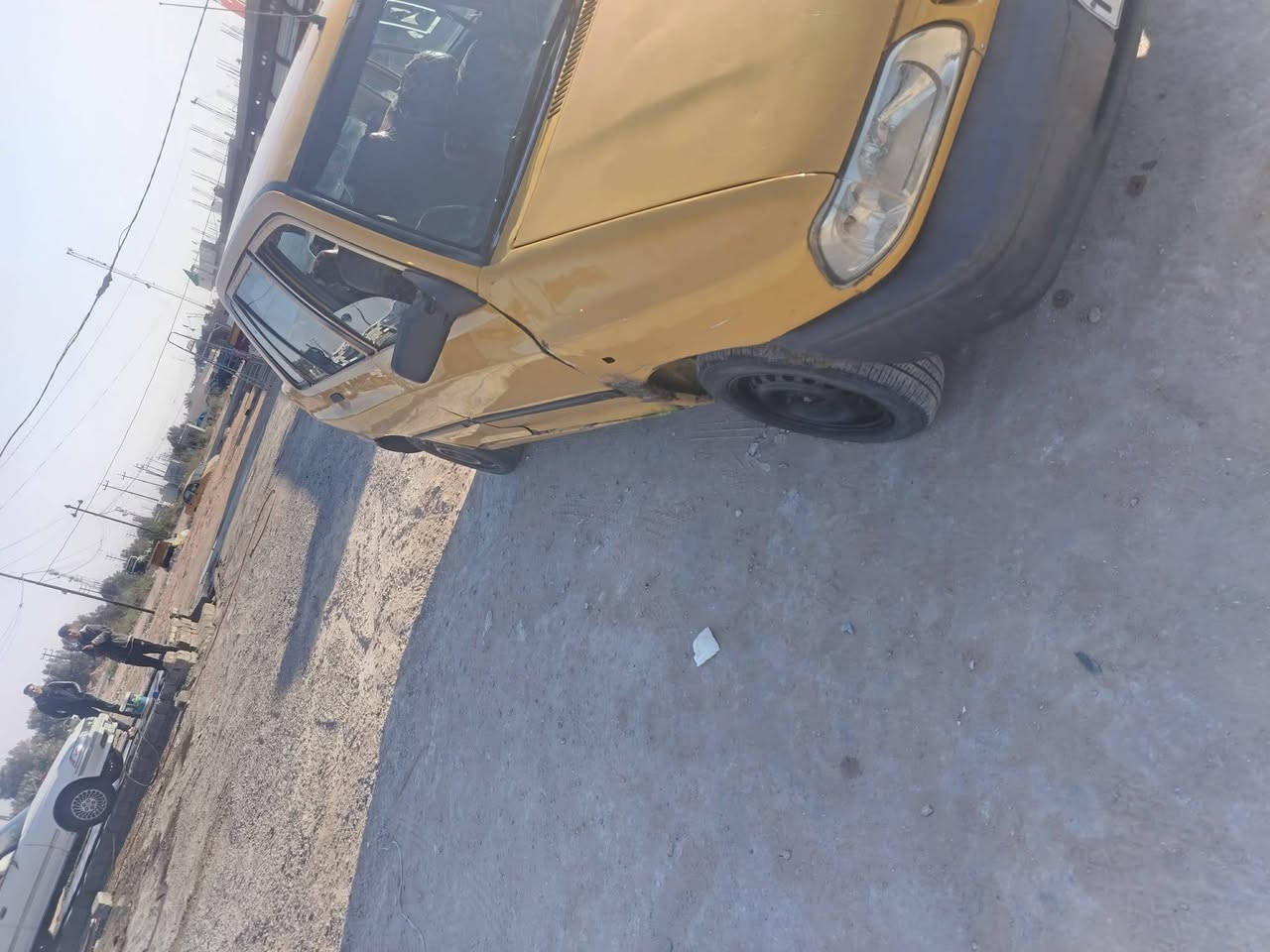 السلام عليكم شباب سياره للبيع كير مكينه حلوات بس الثالث ول رابع يفلت مصفره هيه تحويل  مباشر مكان السياره كربلاء يم جامعت العميد السعر 8 وبيهه مجال بصيط سياره حلوه عوزهه شغلات كلش بصيطه رقم الهاتف ***********
