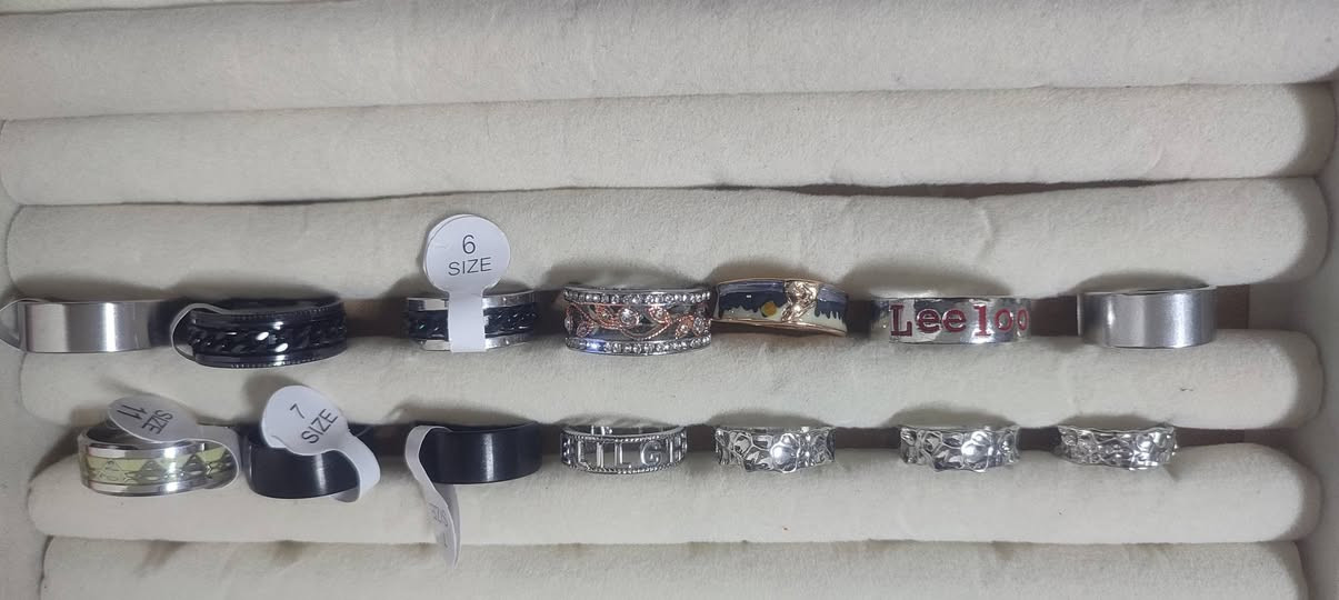 محابس للبيع القطعه بالف


**إذا كنت صاحب هذا الإعلان وتريد حذفه لأي سبب، رجاءا أرسل رسالة إلى الدعم الفني**