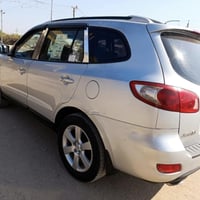 سنتافيه ٢٠١٠ سياره كصه جنطه كير مكينه  صدر تبريد تخم  تاير جديد  سياره...