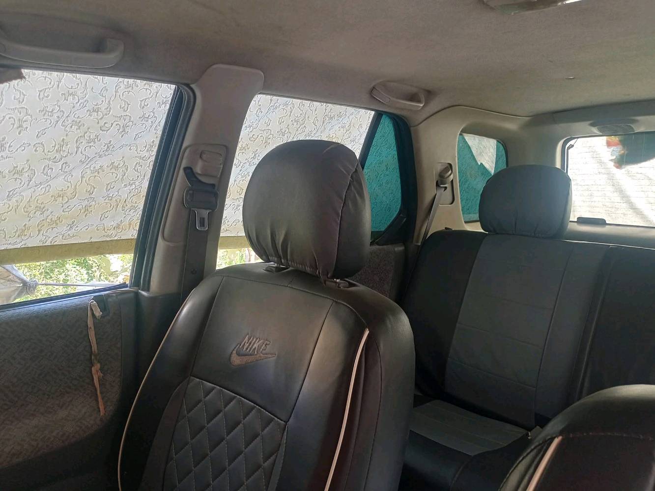 السلام عليكم اخوان سياره ازوزه للبيع او مروس حسب القناعه مديل 2000 رقم دهوك كير ومحرك خير من الله بريد تتفه شغالات الكهربايات كله تشتغل ماعوزه برغي السياره خير من الله الاستفسار اتصل واتساب فقط 