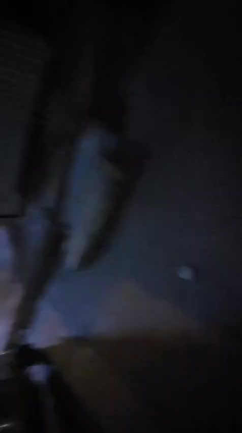 سلام عليكم بيت  بل رشاد للبيع مساحه 200متر طابو ملك صرف بسمنا وعلى سطح البيت شبكه عراقنا وبيه راتب سنوي وكهرباء مستمرة 24 ساعه (والثاني بيت 100 متر مربع عشره في عشره صاير ركن  (والثالث كوفي مساحة ١٥٠ ركن على شارع التانكي وياهه مطعم مأجرينه  وبيهن كهرباء مستمرة مرتبطه بالشبكه لمعرفة الأسعار  للإتصال على الرقم ***********
