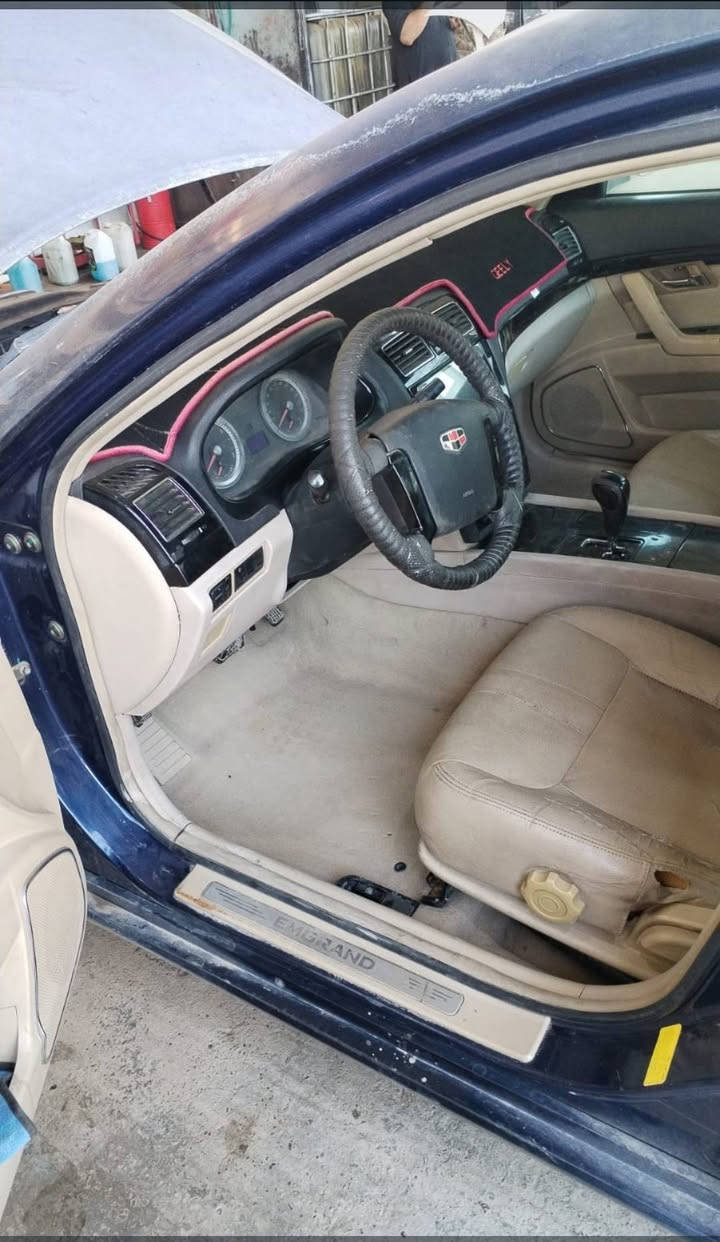 جيلي إمجراند 2014
المحرك: ميتسوبيشي ياباني الأصلي ✔️
الحالة العامة: نظيفة جدًا ومشدودة على الشارع

الهيكل: خالية من الصبغ وخالية من الضربات تماما بيها جراد ✔️
الجير والمكينة: شرط و بلاد
الدعاميات يرادلهم ماسكات
 (الصدر): نص عمر
سنتر لوك باب الورة: يحتاج تصليح بسيط
سيارة اقتصادية، ثابتة، ومناسبة للاستخدام اليومي، ومن يبحث عن سيارة نظيفة بدون حوادث أو صبغ.
للجادين فقط التواصل خاص 📩
المعاينة على الطبيعة خير دليل 🤝
المكان صلاح الدين تكريت 
للتواصل خاص
او ع الرقم ***********
