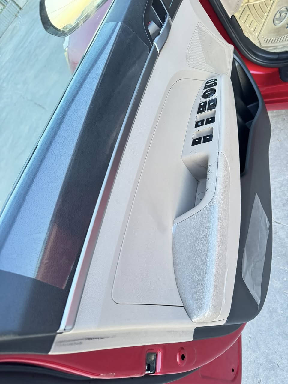 السلام عليكم 
النترا 2020.   : //// ابسمي
خليجي شركة العامة 
مكفوله كفالة عامة 
ماشية.   70 الف شرط لفحص
فتحه 
حساس امامي خلفي 
3 انظمة قياده 
قطعتين تبريد 

رقم انكليزي هزه وسنويه جديده 
شاشه اعطال 

سياره جديده ماناقصها اي شي 
السعر. 143$$
عنواني   بغداد 
***********📲
