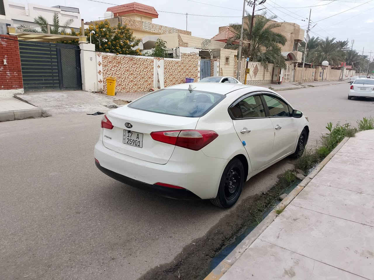 سلام عليكم كيا فورتي موديل 16 محرك دوش المرغوب شاشه كامره سياره جاهزه من كلشي رقم جديد مثنئ بسمي السعر 105 وبيه مجال السياره بيه سونار موجود بلنشر *********** او ***********
