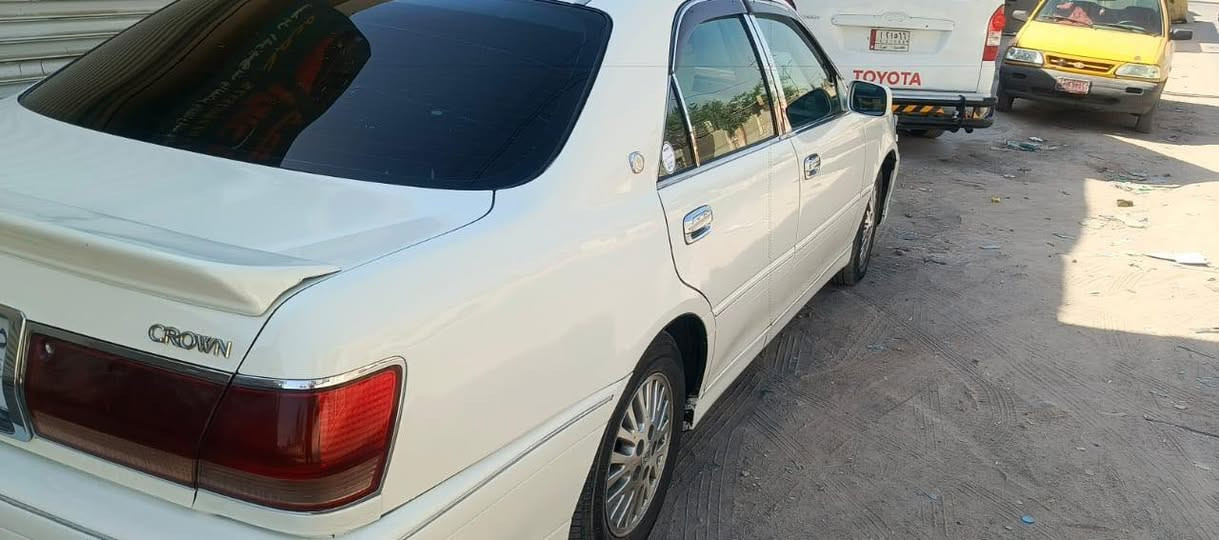 السلام عليكم سياره جنون  ٢٠٠٧
تفاصيلها مصبوغه عام مكينه دي فور فتحه تنته تبريد جديد ثلج دواخل جلد نضيفه بلاي
 السعر ٩٠ المكان بصره 
مكلف بنشر استفسار 
اتصال ***********
