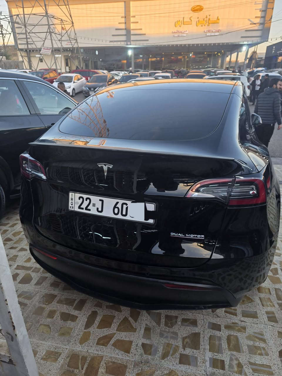 سلام عليكم تسلا مودل Y
سعر مناسب جد جدا 187 بيها مجال قليل
تراي الاربيل
بيه ضربه جاملغ وشويه جاملغ خلفي سونار موجود
صور الحادث موجوه 
ماشيه  79 الف كيلو قابل للزياده 
رقم اربيل  تحويل بنفس اليوم
• سقف بانوراما زجاج
•دبل ماطور 
•420كيلو تمشيك بالشحنه الواحده 
• شاشة كبيرة حجم 15 بوصة
•بجم كبس 
• كاميرا خلفية
• حساسات خلفية
• كاميرا امامية
• حساسات اماميه
• كاميرا جانبيه 
• كراسي كهرباء جلد لون ابيض
• كراسي تدفئه
• رادار امامي
• رادار خلفي
• رادار جانبي
• مانع تصادم
•تحديد مسار 
• كاميرات 
• حساسات جانبيه
• مثبت سرعة
• كاميرات محيطيه 360° 
• تحكم بالسياره عن طريق الشاشة
• تحكم عن طريق الهاتف
• بجيك شعار عن طريق الهاتف 
• نظام قيادة آلية Auto Pilot
• عداد ديجيتال
• تشغيل تلقائي
• نظام قيادة ذاتية Full Self drive
• نظام (RCTA) للتنبيه عند الرجوع للخلف
• نظام (RSA) لكشف لافتات السرعه للطريق
• نظام (PSC) الرادار الذكي لمنع الاصطدام 
• نظام (LTA) لتحديد المسار على الطريق
• تشغيل عن بعد
• الدخول الذكي
• نظام ترفيهي كامل متكامل يحتوي على ( YouTube / WhatsApp / Tik Tok / Netflix)
العنوان بغداد او الرمادي
رقم صاحب سيارة : ***********
