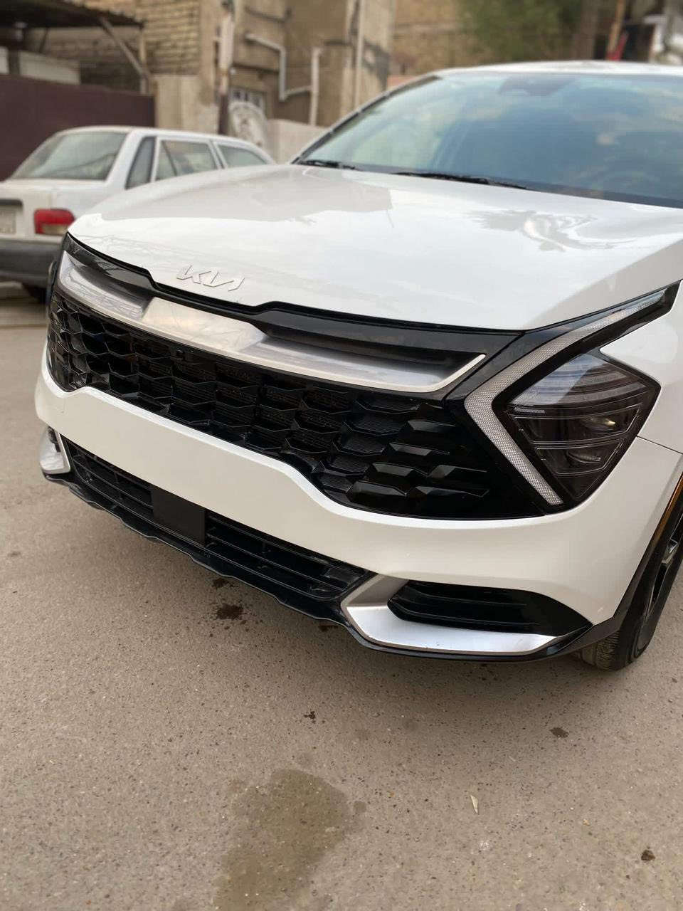 السلام عليكم
سبورتج  مديل 2024 وارد امريكي للبيع
بدون ارقام 
ماشية 14 جديدة علة وضع الشركة
صور الحادث داخل المنشور 
فقط جاملغ امامي مبدل 
والسونر داخل المنشور
السعر 175
مكاني بغداد البلديات 
***********
