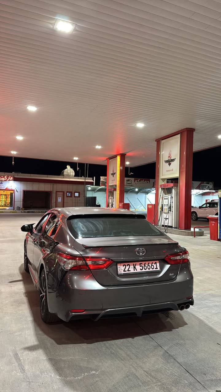 كامري 18 SE
فول  ماعدة سلايت مابية سلايت
بصمة 
رادار 360 امامي خلفي جوانب
ماشية 100 ميل 
محرك كير تبريد شرط من 
سيارة شرط من ركن للركن 
————-
الضرر بية بدوسة ورة باب سكن شبر و 3 اصابع 
وبية 4 قطع مفتوحة وراجعة نفسة نفسة ونفس اليبل 
بية تعديل بارد شبر بالباب السكن 
———-
دفتر بانزين 
تحويل ثاني يوم 
السيارة جديدة بشرط من دعامية للدعامية
————
السعر 175 وبي مجال
*********** الاتصال او الواتساب
