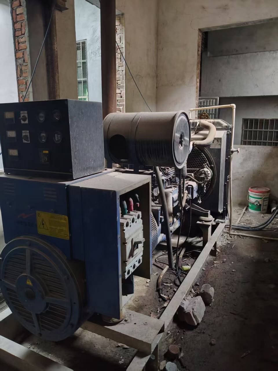 Daewoo 6cylinder
300KVA

WeChat：+86 13407766962


**إذا كنت صاحب هذا الإعلان وتريد حذفه لأي سبب، رجاءا أرسل رسالة إلى الدعم الفني**