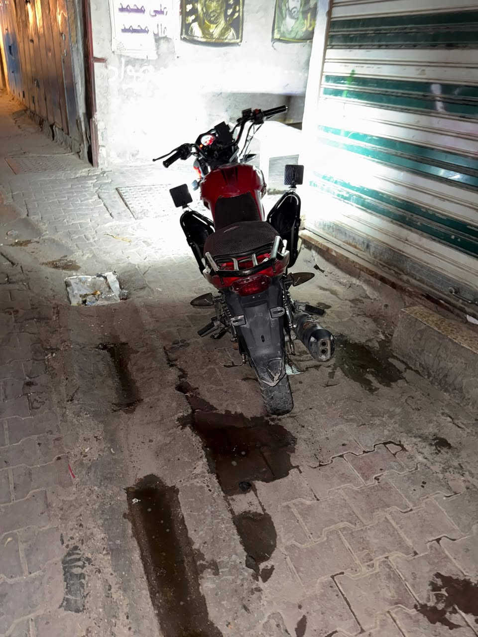 السلام عليكم دراجة rk 150cc
موديل 2023 مرقم الرقم بأسمي بس السنوية ضايعة تكدر طلعهة من شركة عجلة الخليج 
مجفتة مرة وحدة تجفيت وكاله مال شركة يعني جديدة 
مكاني شارع الكفاح 
السعر ع الرقم ***********
