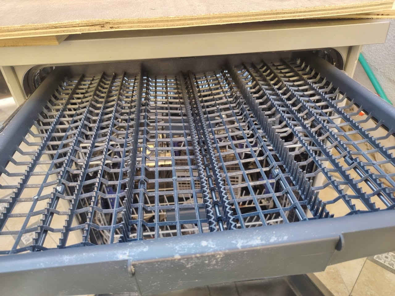 غسالة صحون ماركة بيكوو للبيع

السعر ٣٠٠ وبيها مجال


**إذا كنت صاحب هذا الإعلان وتريد حذفه لأي سبب، رجاءا أرسل رسالة إلى الدعم الفني**