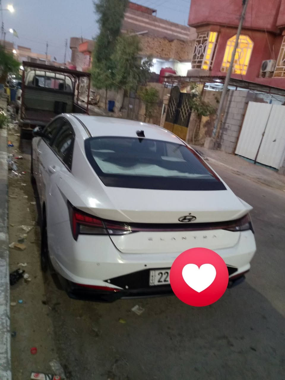 سلام عليكم الانترا موديل 2022 رقم اربيل سياره بيه بنيد مكشر وخشم الجاملغ صبغ و الباب الوره نص منه صبغ 
 تبريد كير مكينه كفاله مكينه 1600 دوش 
سياره فول موصفات
تنت مري شفط صندوك ذكي اشاره ترحيب تشغيل عن بعد 
 السعر 145 وبيه مجال قليل مكاني بصره دور الشرطه 
***********
