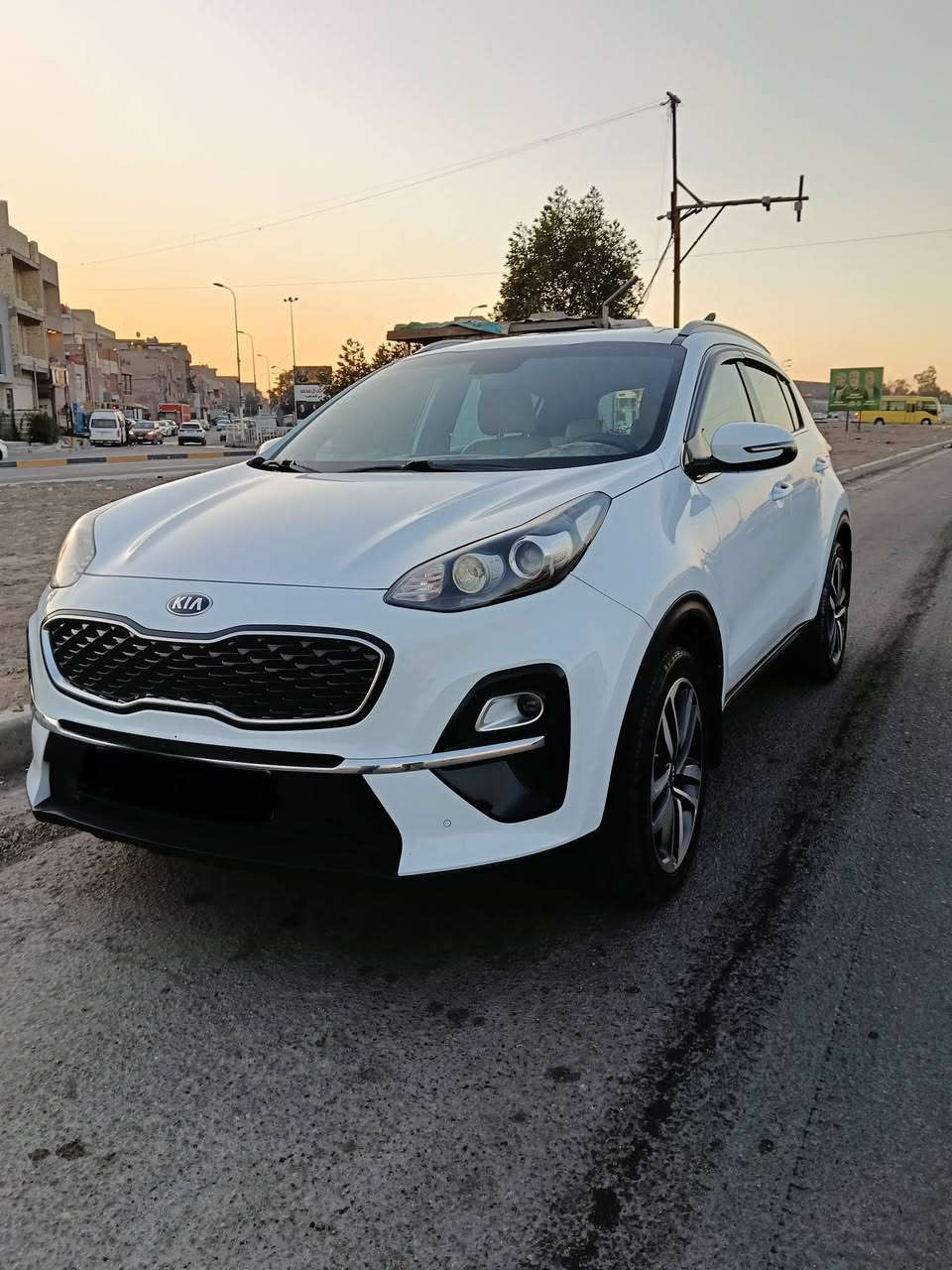 السلام عليكم للبيع سبورتج موديل 2020 مكفوله من ضربه ولصبغ عده بارد بل جاملغ او طلقه  بل بنيد ماشيه 62الف مكاني بغداد ***********
