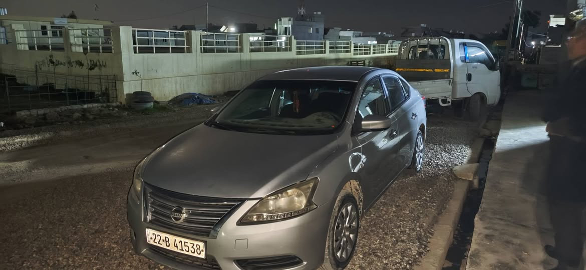 نيسان سنترا موديل 2016 
كير اوتماتيك 
سيارة نظيفة 
بيها قطعتين سبوغ مافي اي ضربة
رقم *********** أربيل, العراق
