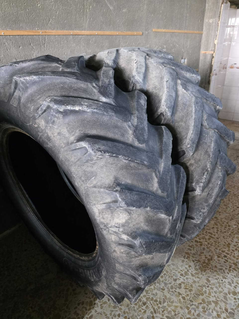 تايرات 34/18 مال شركه اصلي 

مكان/حله كفل شارع عام معرض معررض ومحلأت سيد عايد  

للاستفسار /***********
***********
