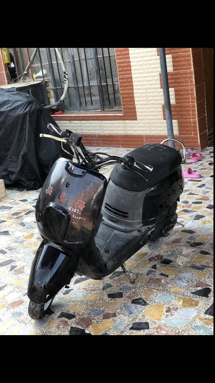 سلام عليكم للبيع كوم حديد الله شاهد ماعرف شني بيه دك هندر ناريه بيه سعر خاص مكاني بصره قرنه***********
