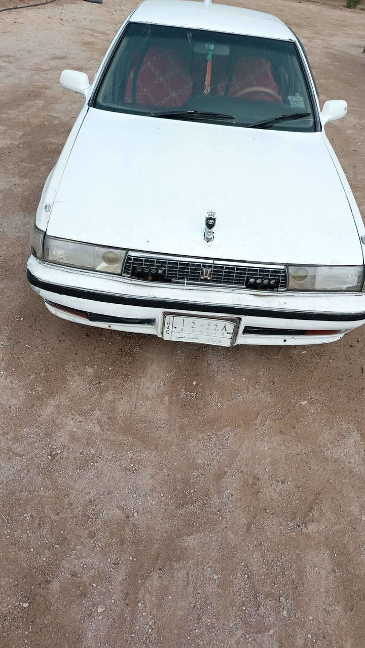 سلام عليكم سياره كرسته للبيع نضيفه مكينه وكير ونجي نضيفه سياره مشروع وطني وسنويه منتهيه صارله شهرين سياره كلش حلوه مال جناي المكان بصره  سعر 40 وبيه مجال  اتصل  ***********
