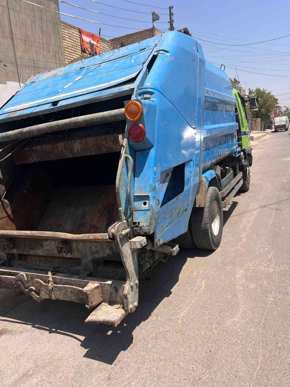 سلام عليكم كابسه هينو البيع السعر130وبيه مجال مكفوله وجاهزه الشغل 8ونص مكعب***********
