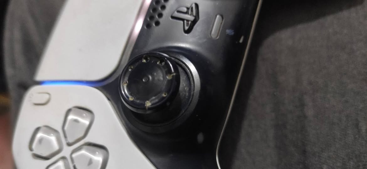 سلام عليكم 
جوستك بلي فايف مستعمل 
المشاكل بس الي بالصوره فطر بسيط والگير يحتاجله غشاء 
للبيع ب٣٥
مكاني بغداد


**إذا كنت صاحب هذا الإعلان وتريد حذفه لأي سبب، رجاءا أرسل رسالة إلى الدعم الفني**