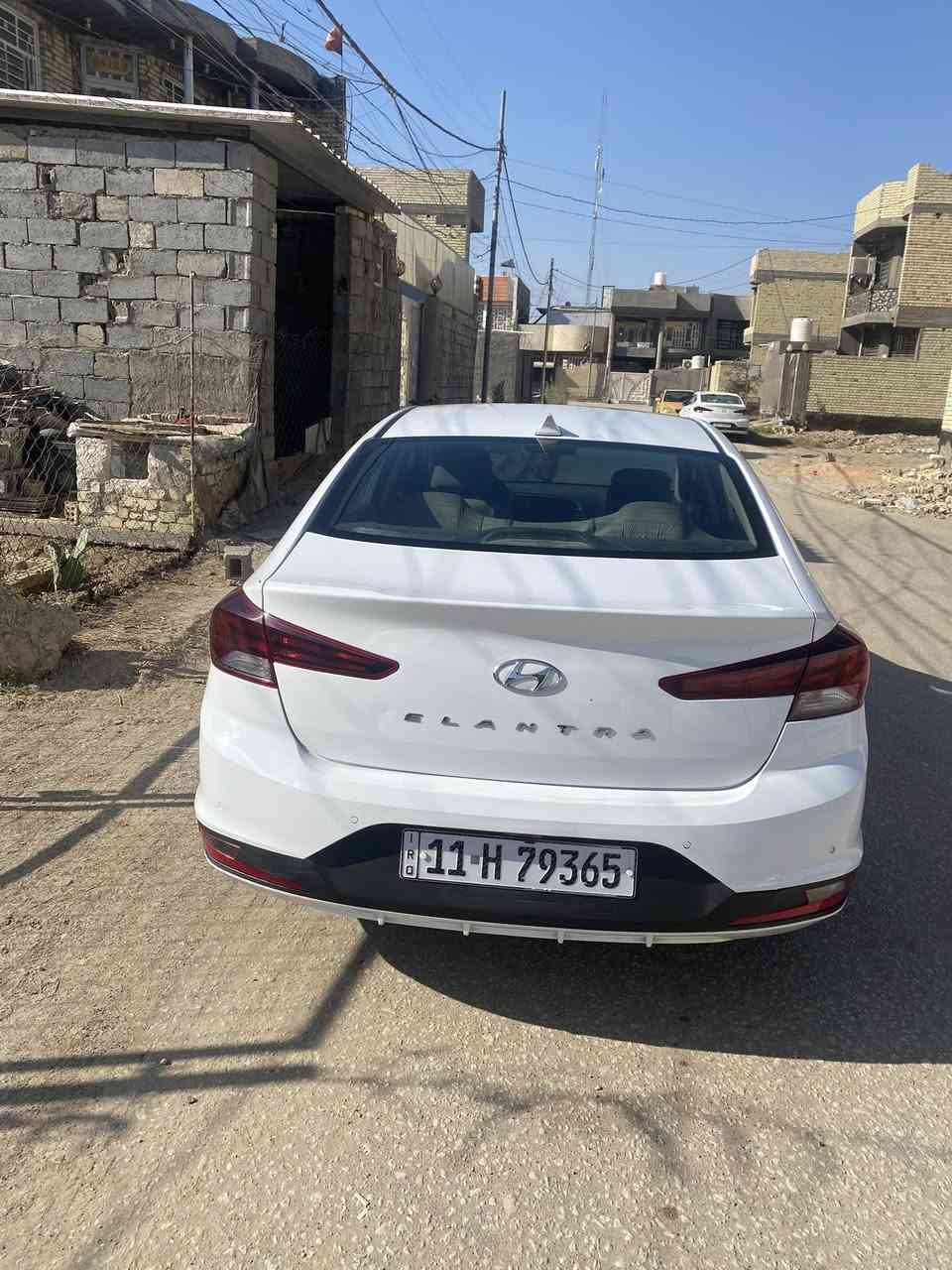 سلام عليكم من رخصه الادمن
الانتره مديل 19 
خليجي للبيع بيها نص باب الصدر صبغ  
محرك 2000
رقم بغداد سياره نضيفة حيل
للاستفسار ***********
