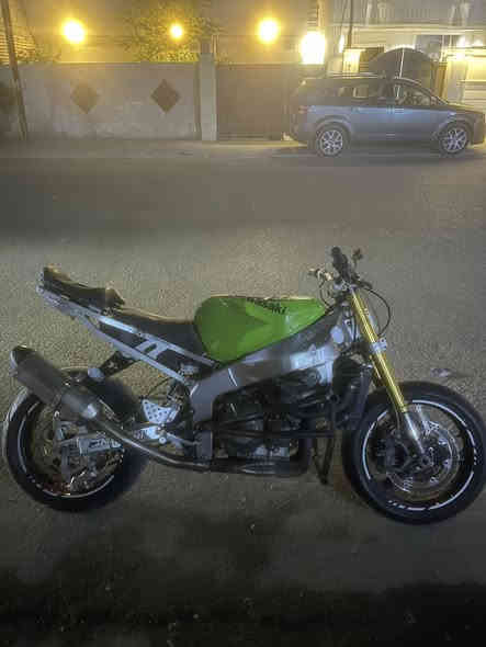 Kawasaki 636 📍
دراجه اول كص مكينه هاون 
لا دخانه لا نضوح جمره ع يعجبك 
نقص دشبول وفجوج يردله تنفيس 
نكره بكل وقت 
غراض بيه .
اكزوز اكربوفك عنابير اصليه ودوس دروع وستيرن 
تاير اسلك امامي خلفي 
مكان : بغداد / دوره 
*********** واتس .
