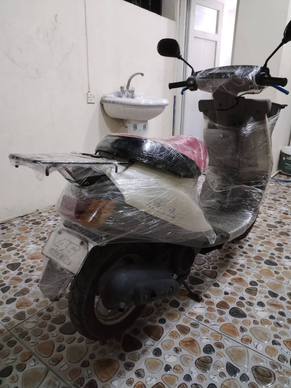 دراجه ياماها للبيع جديده بلاديه الدراجه السعر٣٥٠ مراوس عبد الحليم هذا رقمي ***********
