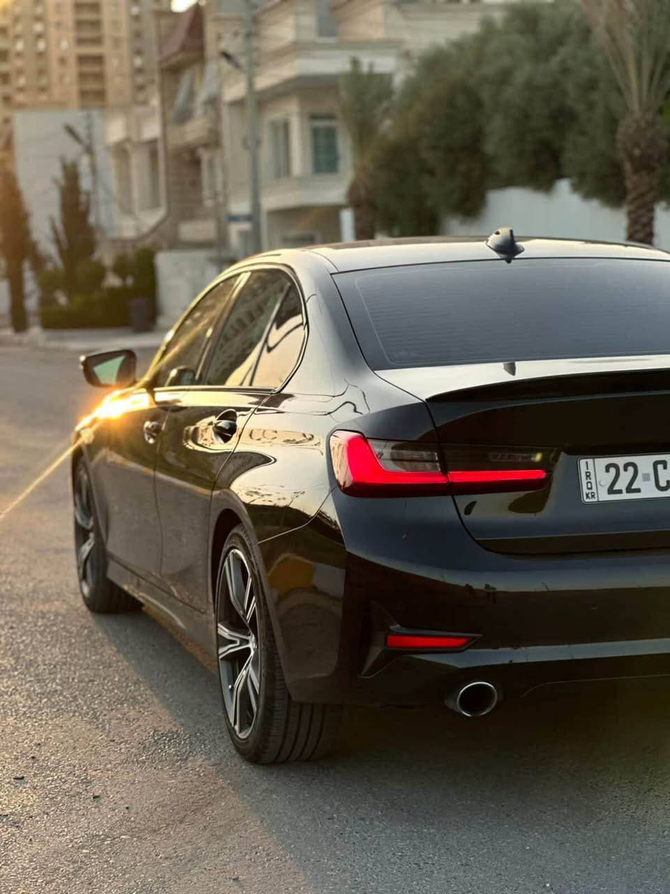 BMW 330 2022 
ماشيه 50 الف مايل 
سيارة بدون صبغ بدون ايرباك  
بس بيها pdr بسيط 
السياره سيرفس مالتها كلها بشركه عروش مابيها نواقص او ملاحظات 
مكان سياره اربيل 
رقم تليفون *********** 
السعر 280 ورقه و بيها مجال للطيبين أربيل, العراق
