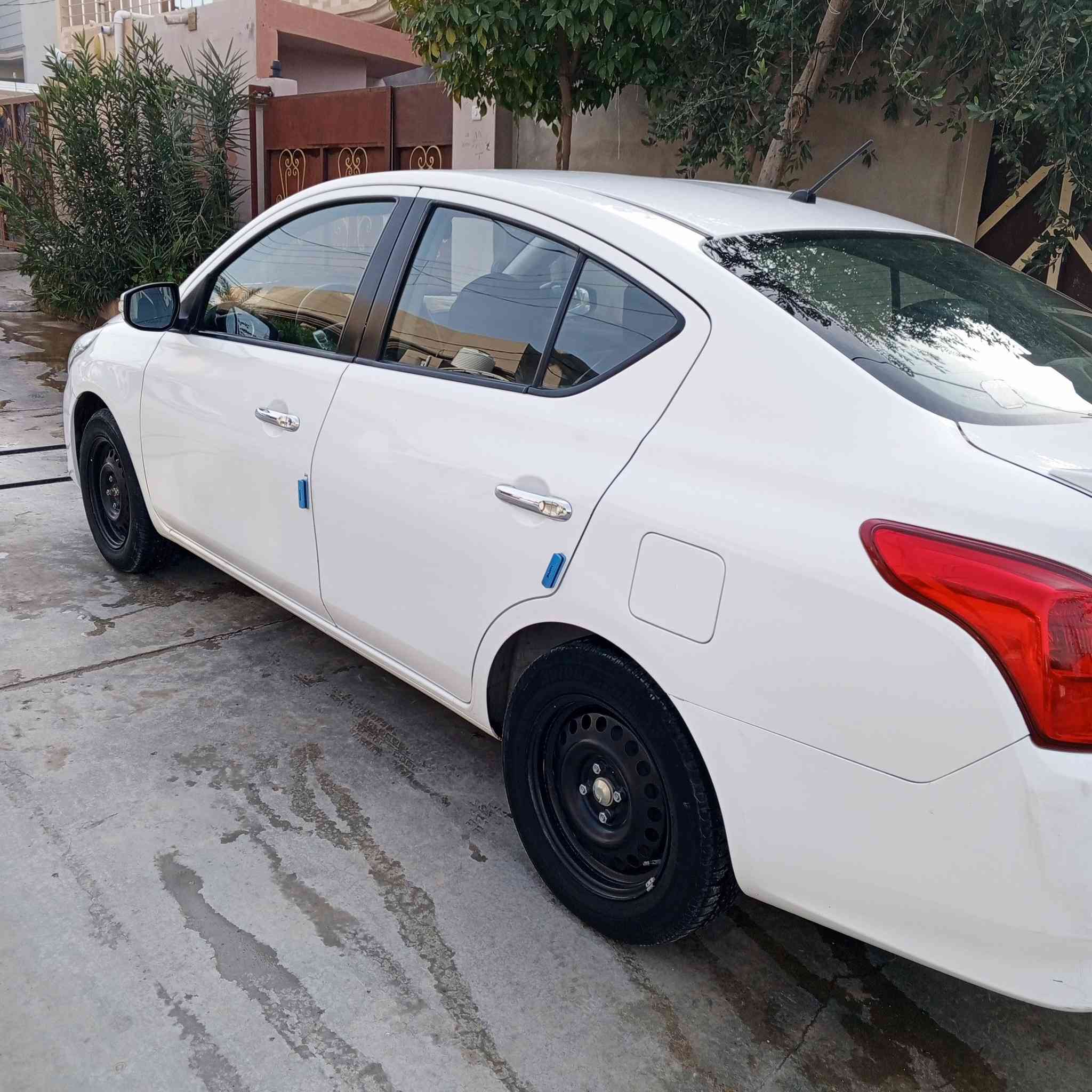 سلام عليكم
نيسان سني موديل 23 رقم اربيل الجديد تحويل وكاله مكفوله كفاله عامه السونار بالمنشور ماشيه 74 كير مكينه مكفول مافتوح تواير جدد حداديه جديده تبريد قطعتين تحكمات أستيرن دوشمه جديده كهربائيات كله شغاله السعر 118 عنوان ديالى خانقين اي استفسار اتصل ***********
