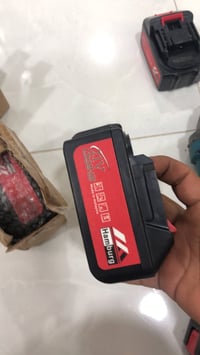 بطاريات مال امزون عشره خليه ما مستخدمات كلهن مفحوصات وجدد علشغل ٢٥بطار...