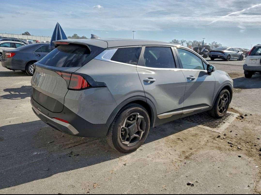 { اعــــــــــــــــــلان 🚗 مــــــــــــــــــــــزاد }

🟢 نوع السيارة : كيا سبورتج 

🟣 الفئة : ex

🟢 الموديل : 2026 

🟣 يوم المزاد : 29/12/2025   الاثنين 
 
🟢 عداد المسافة : 10762 ميل  

🔵 حجم المحرك : 2.5        4 سلندر

🟣 ناقل السرعة : اوتوماتك

🟡 الضرر : كما موضح بالصور 

✅ للمزايدة على السيارة الموجودة في المنشور يرجى الحظور الى المكتب الساعة الرابعة مساءاً لغرض توضيح تكاليف السيارة لحين وصولها الى العراق 

✅ مستعد مكتب سمارت لنقل السيارات من المنطقة الحرة الى بغداد وبأسعار نقل وتخليص مناسبة 

🟢 نقل السيارات الى الامارات وتصليحها ونقلها الى اقليم كردستان 

     
                               عنوان المكتب 🚕

          بغداد - الصليخ - خلف نادي الصليخ الرياضي
  
              ☎️ للأستفسار يرجى الاتصال على الرقم 
 
                         📞 ***********
