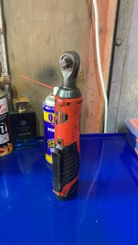 متوفر. راجز. ميلواكي للبيع كامل او فارغ     07714084391حجم القمة 3/8