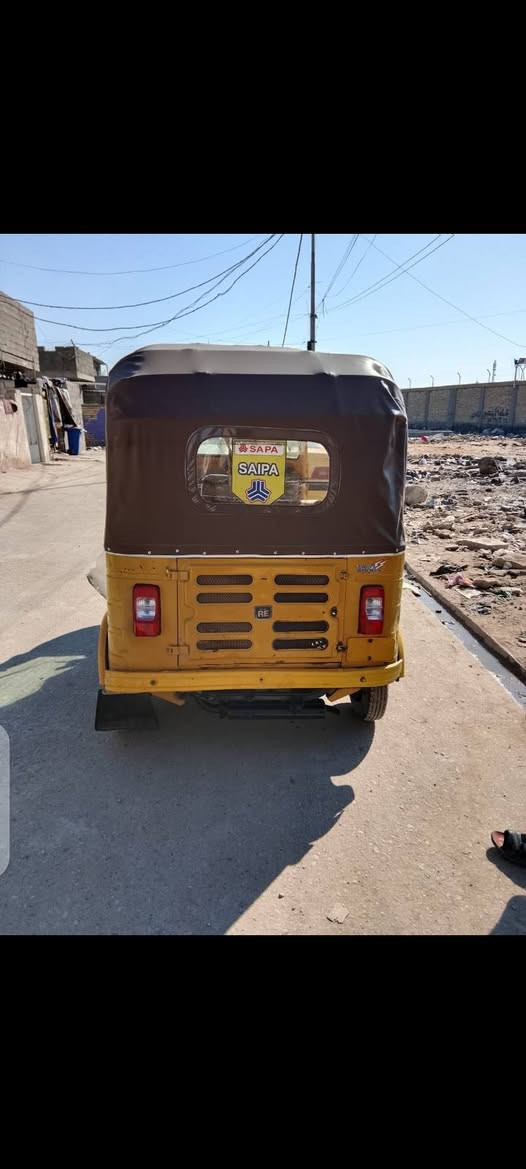 تكتك موديل 17 شهر 8 مكينه 20 سعر 3 و 250 وبي مجال بغداد الحميديه ***********
