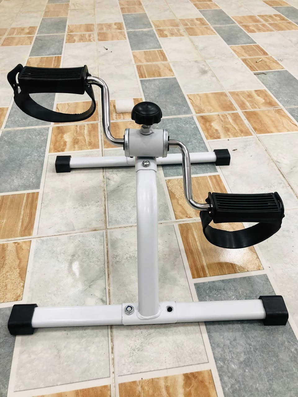 جهاز تدريب منزلي
بايسكل منزلي (بايدر)


**إذا كنت صاحب هذا الإعلان وتريد حذفه لأي سبب، رجاءا أرسل رسالة إلى الدعم الفني**