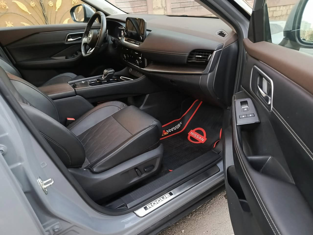 السلام عليكم نيسان روج ٢٠٢٣ ٣ سلندر. بلاتينيوم اعلى فئه. حادثها موضح بالصور. دواخل شاصي راديتر مكفول. مبدا بيها جاملغ والبنيد نفسه تصلح السياره بالمزاد طاب مي ويه الارضيه اجتي فواكف بيها عقل الكاميراتةوالرادار.  سياره كميكانيك وكهرباء كلش حلو   رقم بغداد باسمي  السعر النهائي غير قابل للعمله ابدا. ١٤٠ ورقه. موجوده في معرض لمار شارع الوقف بالكريعات. للاستفسار اكثر ***********
