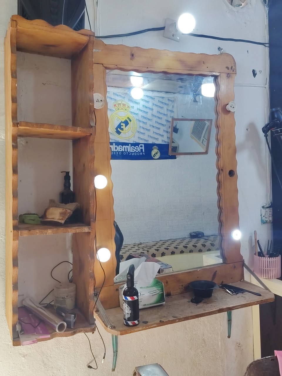 ميوزه حلاقه البيع كلمن وسعره مكاني ديالى


**إذا كنت صاحب هذا الإعلان وتريد حذفه لأي سبب، رجاءا أرسل رسالة إلى الدعم الفني**