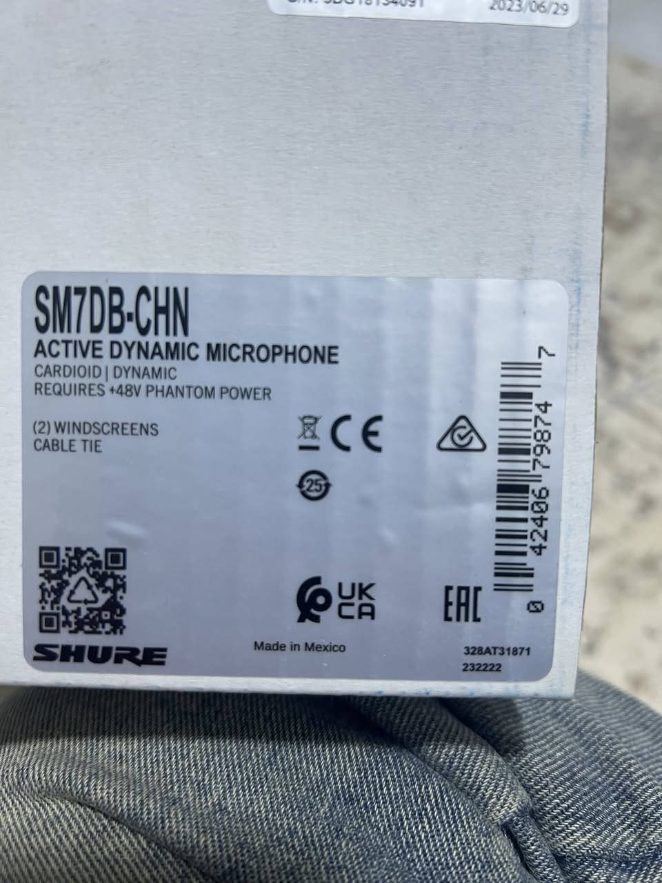 🔥 للبيع عدة صوت احترافية للبث والتسجيل 🔥
🎤 مايك Shure SM7dB الأصلي ركز ع كلمة الأصلي مع بار كود المايك تكدر تتئكد من الموقع مالتهم 
🎛️ مكسر Debra V4 Audio Mixer

عدة مثالية لـ:

- البث المباشر (Streaming)
- اليوتيوب والبودكاست
- التسجيل الصوتي الاحترافي
- الألعاب والتعليق

⭐ المايك من أشهر المايكات بالعالم، يعطي صوت نقي جداً ويعزل الضوضاء بشكل قوي.
⭐ المكسر يدعم USB + Phantom Power + تحكم كامل بالصوت.

📦 الحالة: نظيف جداً / استخدام خفيف

📍 الموقع: (كركوك)

📩 **للمهتمين التواصل خاص


**إذا كنت صاحب هذا الإعلان وتريد حذفه لأي سبب، رجاءا أرسل رسالة إلى الدعم الفني**