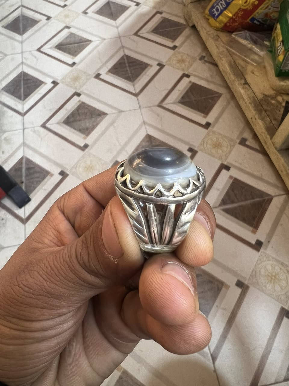 السلام عليكم اخوان عندي هذا المحبس اللبيع مكاني كربلاء طويريج


**إذا كنت صاحب هذا الإعلان وتريد حذفه لأي سبب، رجاءا أرسل رسالة إلى الدعم الفني**