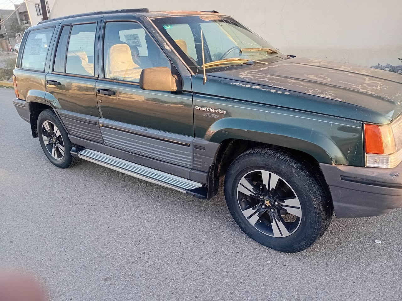 السلام عليكم جيب شيروكي موديل 95 رقم بغداد تحويل مباشر سنويه جديده مكينه وكير بلاد مكفولات تخم تاير صدر جديد دواخل جديده سنتر لوك كهربائيات كلها شغله سعرها 45 وبيها مجال اللشراي ***********
